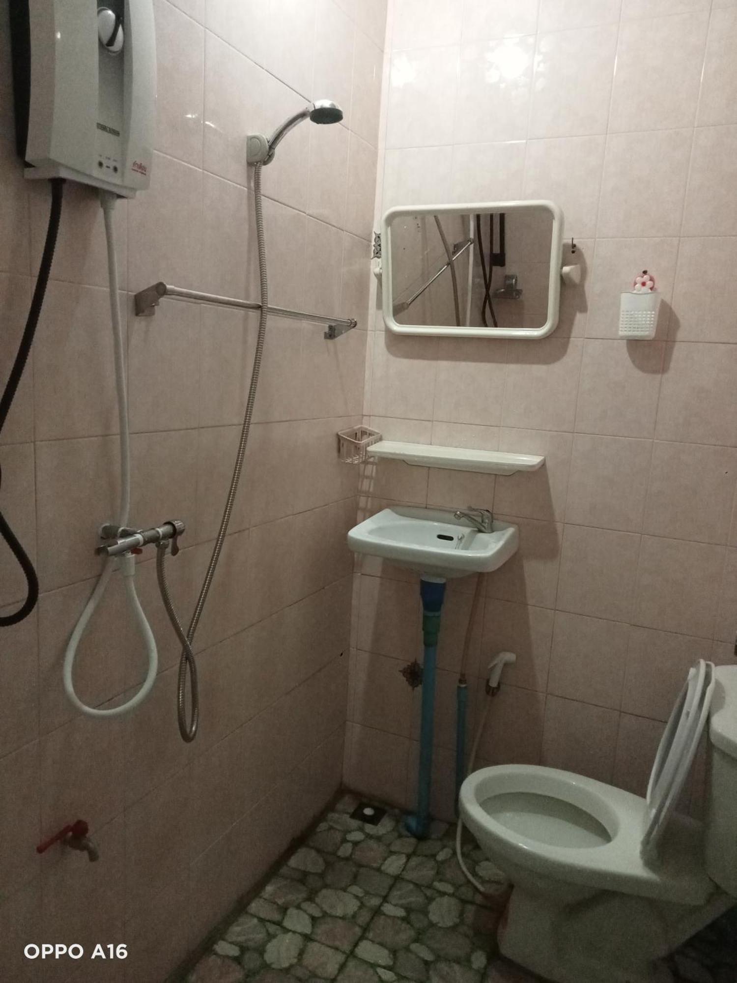 Np Guesthouse 达叻府 外观 照片
