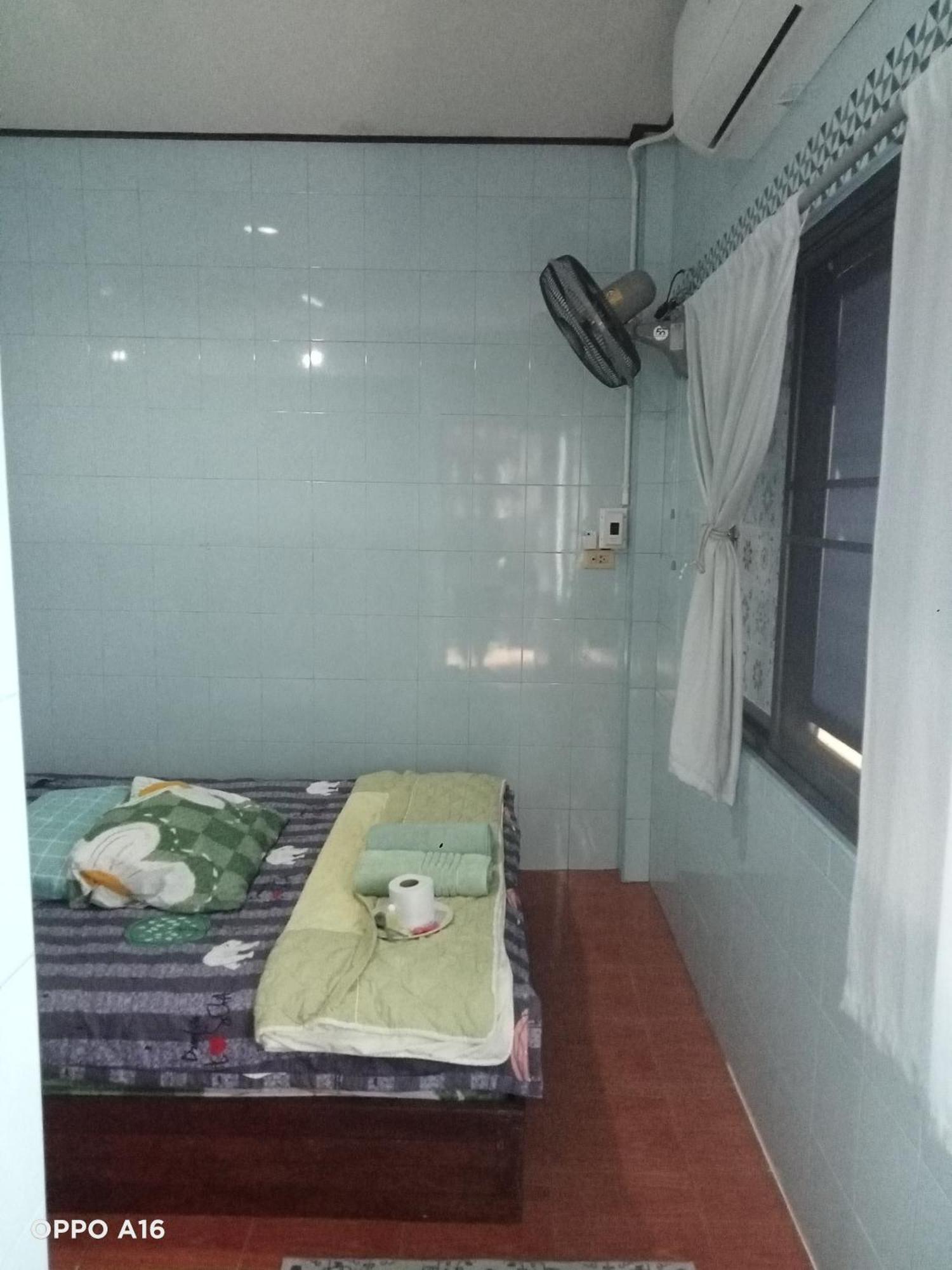 Np Guesthouse 达叻府 外观 照片